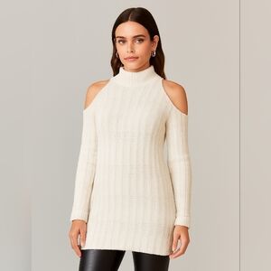 Derek Heart Chenille Mock Neck Tunic Top White Medium